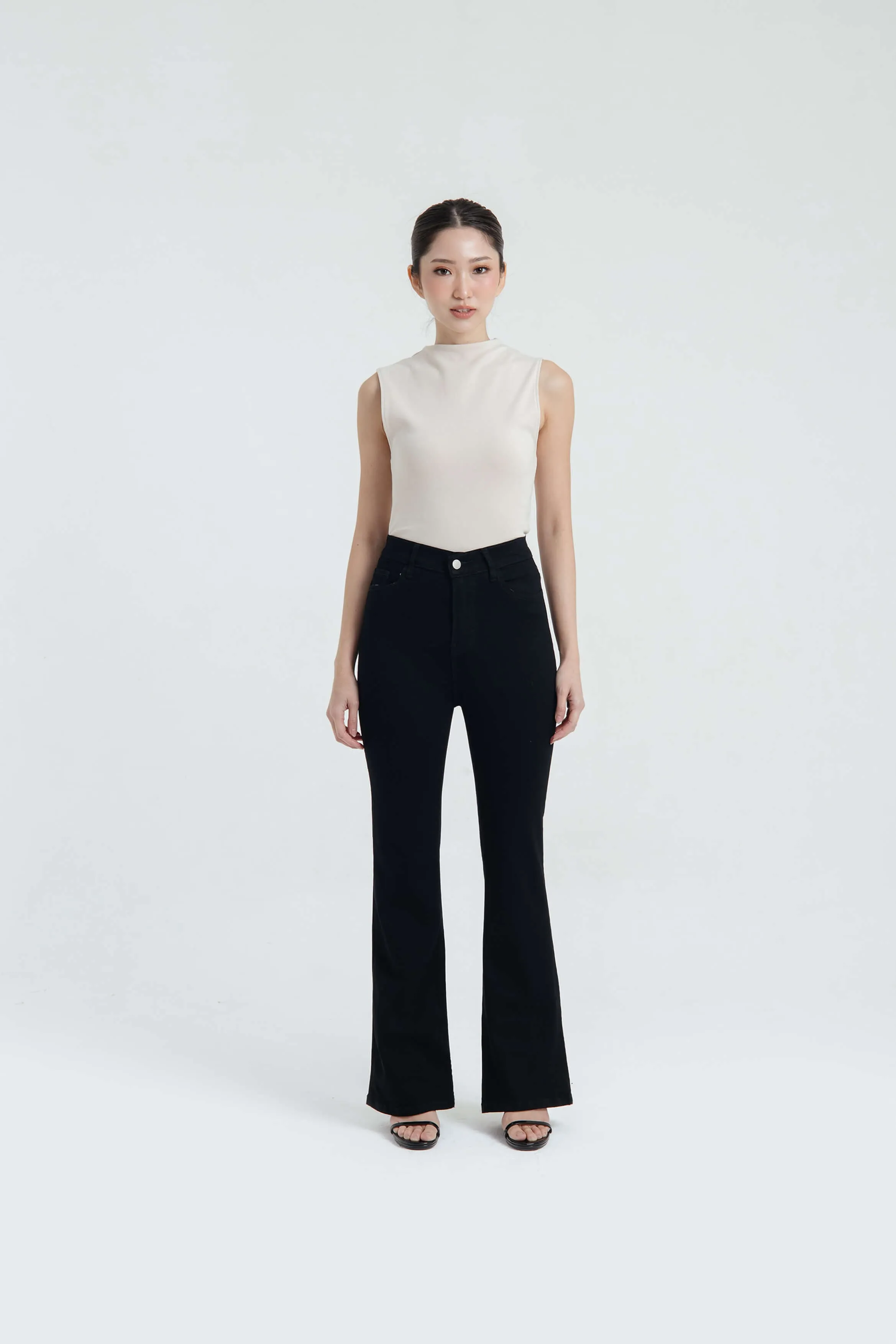 Black Elongating Flare Jeans