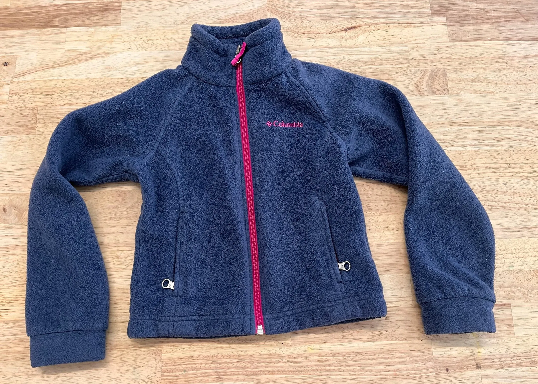 Columbia Fleece Jacket – Size 4/5 (Navy with Pink Zipper, Great Used Condition)