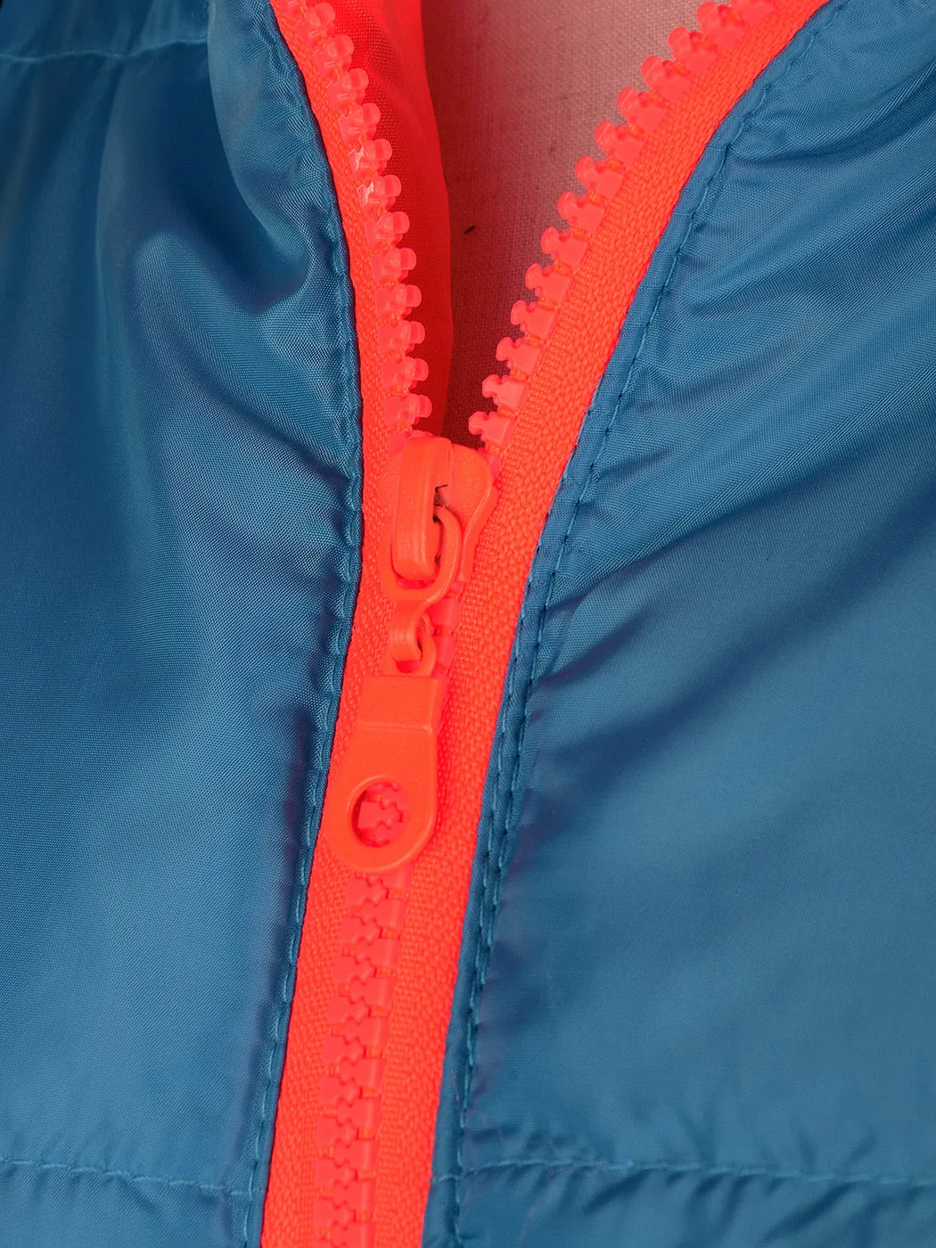 Lightweight Zipped Hooded Puffer Jacket