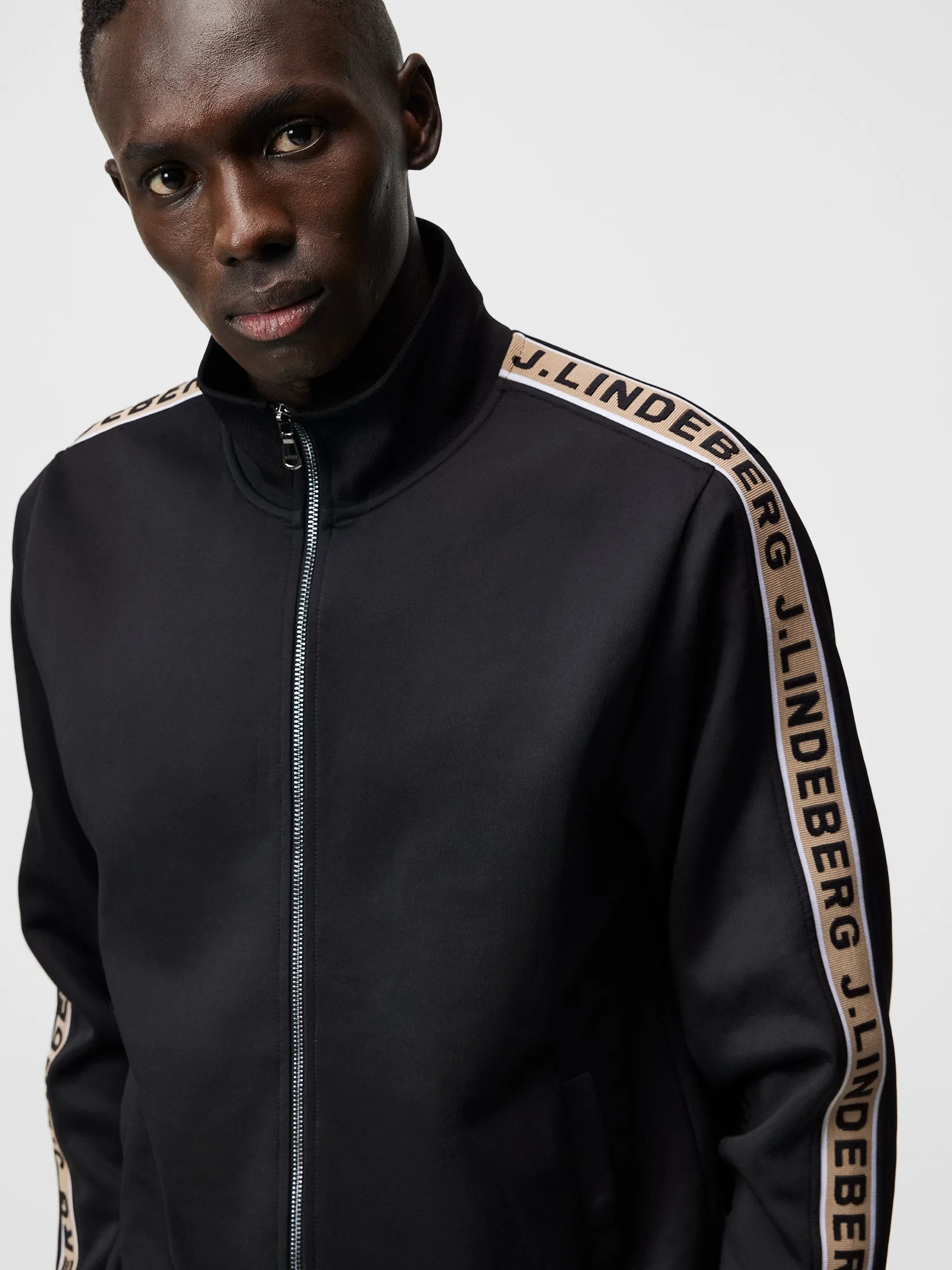 Travis Track Jacket / Black