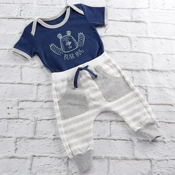 Trendy Baby Bear Hug 2-Piece Outfit