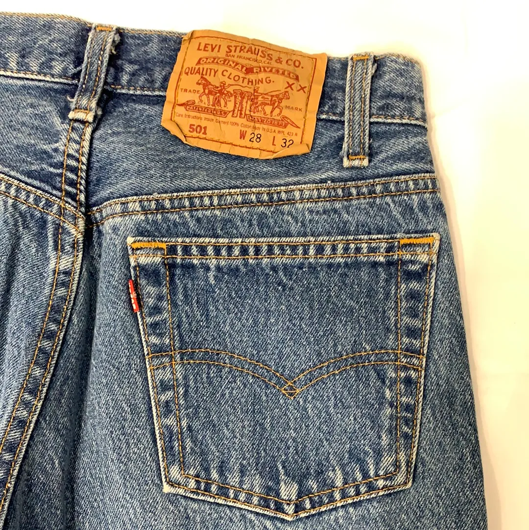 Vintage Levi’s 501 Blue Button Fly Denim Jeans - W28